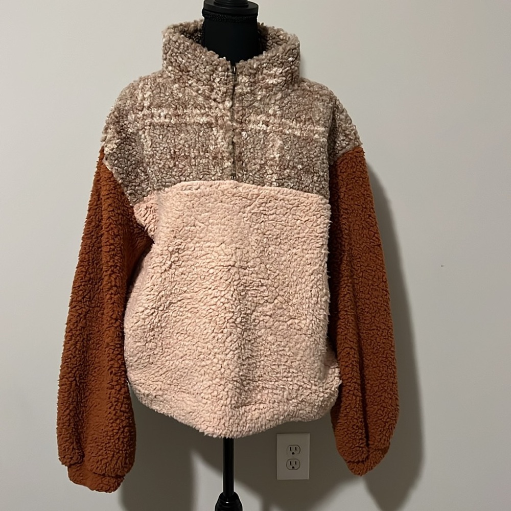 Quarter Zip Color Block Fleece Pullover - Picture 7 of 8